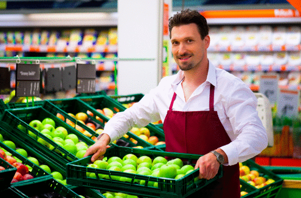 Com mais de meio milhão de empreendimentos, supermercados têm saldo positivo na contratação de pessoal