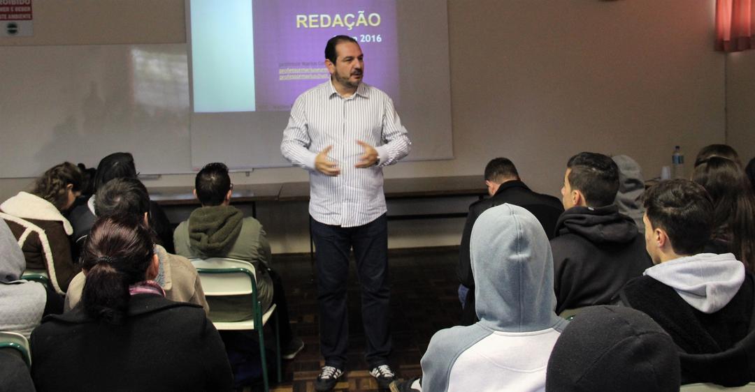 Curitiba recebe aulão pré-Enem gratuito com mais de 20 professores