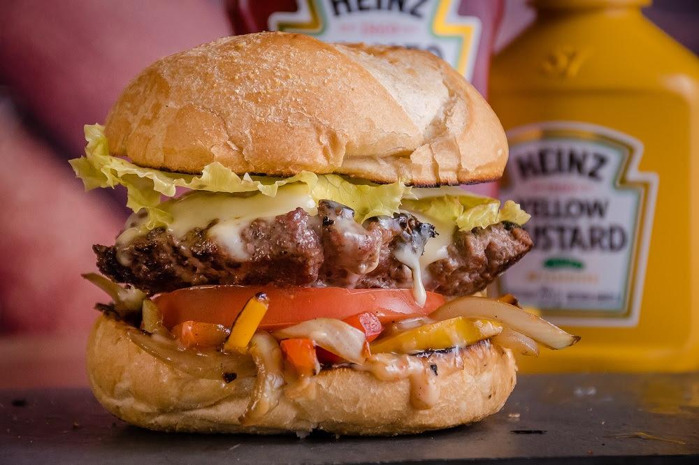 Burger Fest começa nesta segunda-feira (20), em comemoração ao mês do hambúrguer