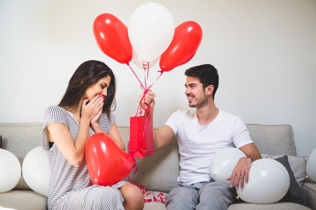 Pesquisa da TIM aponta gastos de até R$ 100 em presentes no Dia dos Namorados