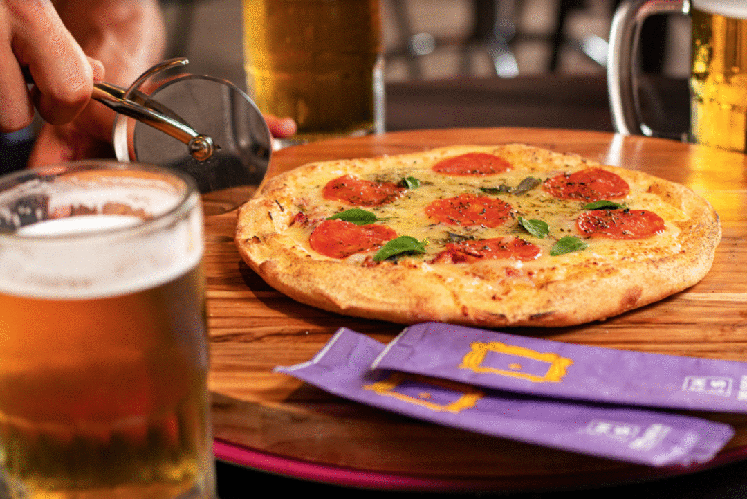 10/07 é Dia da Pizza: Peça uma pizza no Chelsea e ganhe uma bebida