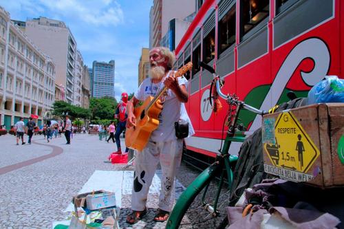 Segunda edição do Festival Plá celebra arte de rua de Curitiba