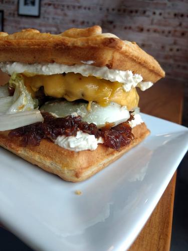 Lançamento: agora tem Waffle Burger no Chelsea